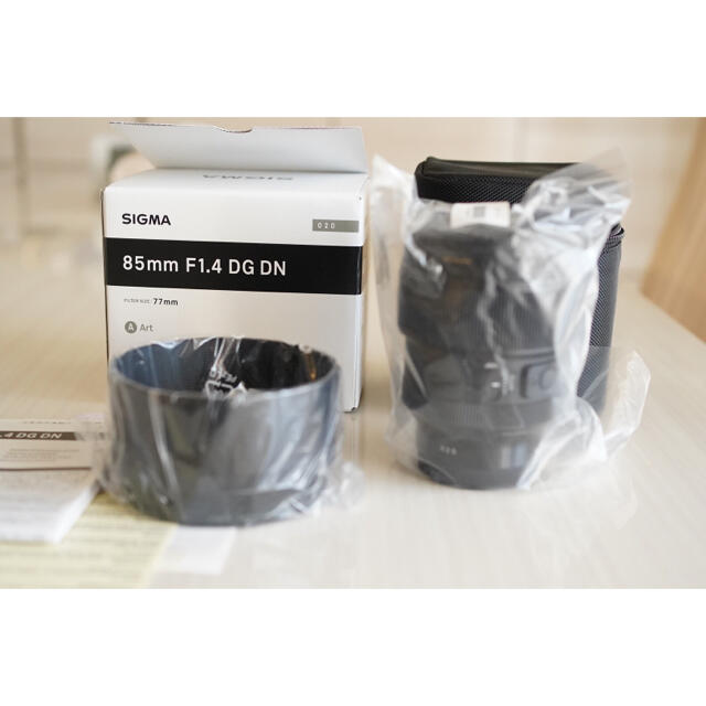 年末のプロモーション SIGMA - 新品同様 SIGMA 85mm F1.4 DG DN Art ソニーEマウント レンズ(単焦点)
