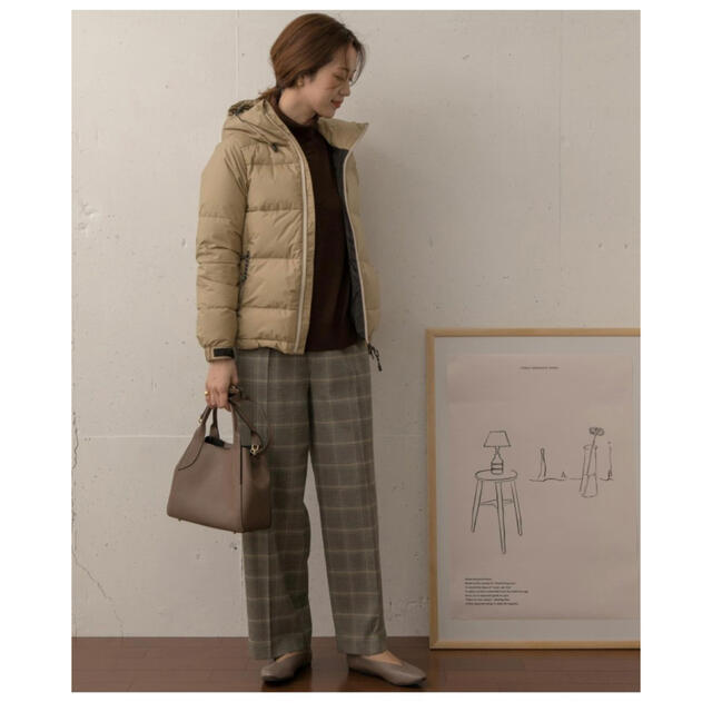 URBAN RESEARCH DOORS(アーバンリサーチドアーズ)のDOORS 【別注】NANGA×DOORS AURORA beige レディースのジャケット/アウター(ダウンジャケット)の商品写真