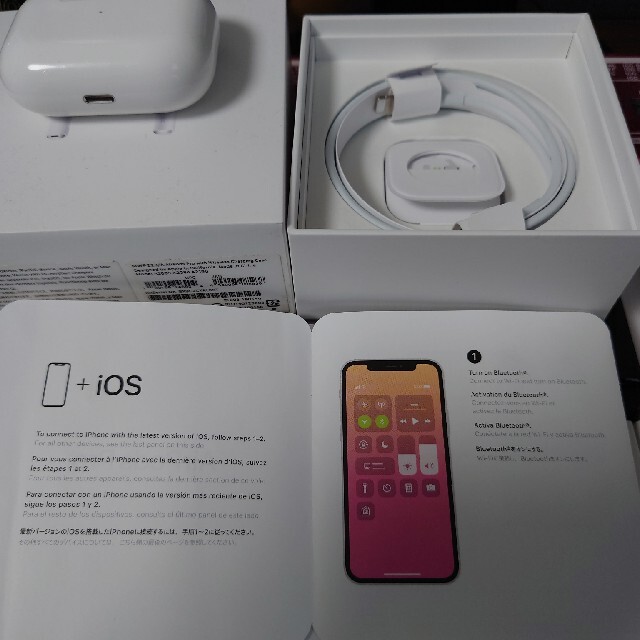 Apple(アップル)のAirpods Pro スマホ/家電/カメラのオーディオ機器(ヘッドフォン/イヤフォン)の商品写真