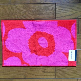 マリメッコ(marimekko)のタグ付き新品未使用　マリメッコ  ウニッコ柄　ゲストタオル(タオル/バス用品)