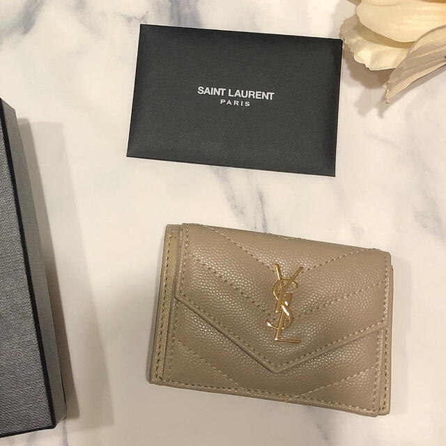 Saint Laurent(サンローラン)の2020AW 新作 カラー ミニウォレット ベージュ レディースのファッション小物(財布)の商品写真