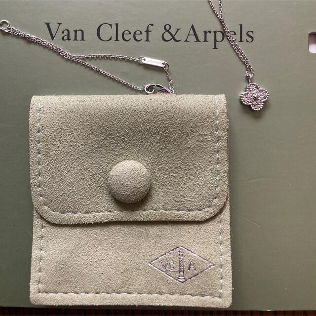 Van Cleef & Arpels(ヴァンクリーフアンドアーペル)の【専用】スイートアルハンブラ　ダイヤネックレス レディースのアクセサリー(ネックレス)の商品写真