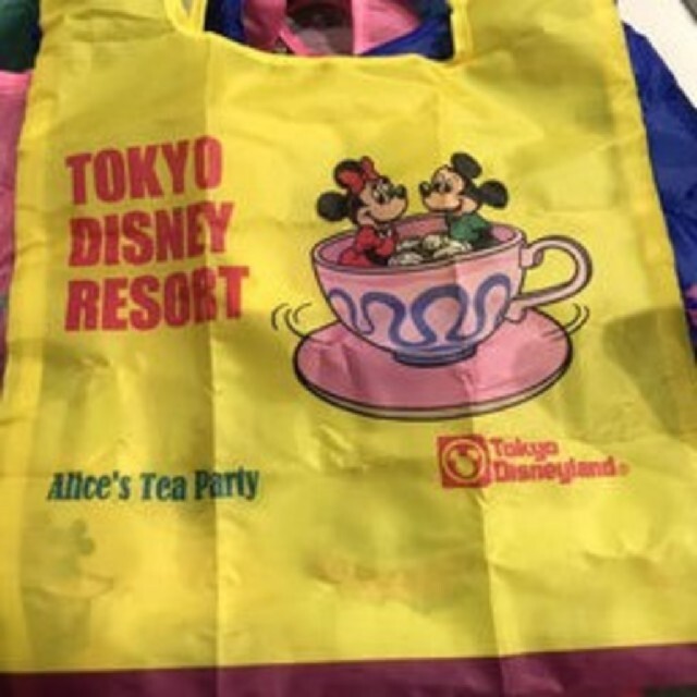 ディズニーDisneyエコバッグ土産カプセルトイ新品、未使用 レディースのバッグ(エコバッグ)の商品写真