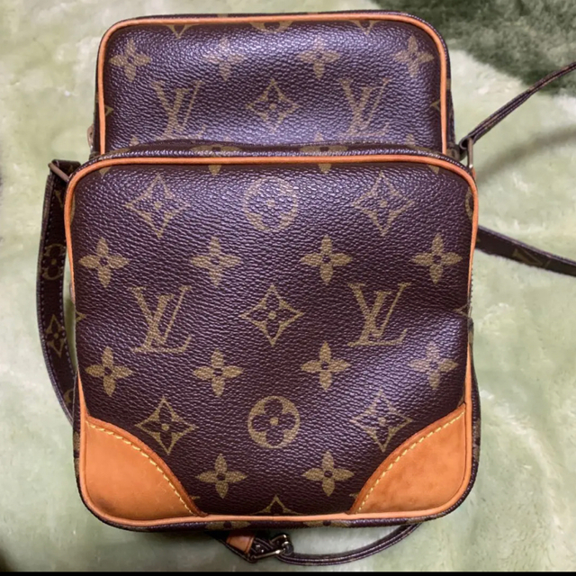 LOUIS VUITTON(ルイヴィトン)の期間限定値下げ！！ヴィトン　モノグラム  アマゾン　ショルダーバッグ レディースのバッグ(ショルダーバッグ)の商品写真