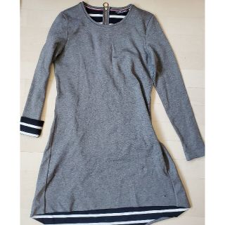 トミーヒルフィガー(TOMMY HILFIGER)の美品 ワンピース トミーヒルフィガー TOMY HILFIGER S トレーナー(ひざ丈ワンピース)