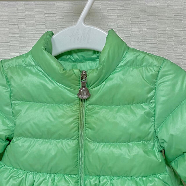 MONCLER(モンクレール)のモンクレールベビーmoncler Joelle6/9mライトダウンジャケット キッズ/ベビー/マタニティのベビー服(~85cm)(ジャケット/コート)の商品写真