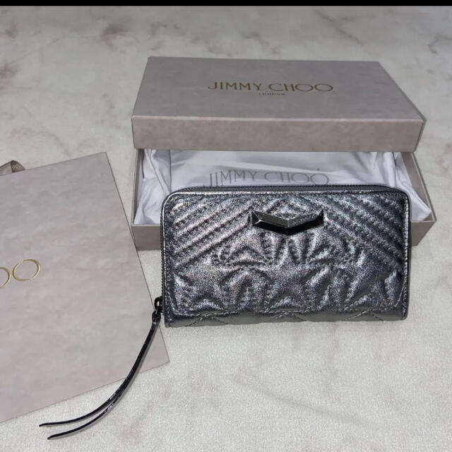 定価¥74800.新品】JIMMYCHOO ジミーチュウ　長財布　シルバー　銀