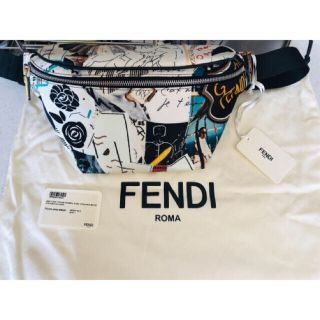 フェンディ(FENDI)のぴぴぴ様専用 FENDI ウエストポーチ ボディバッグ (ボディバッグ/ウエストポーチ)