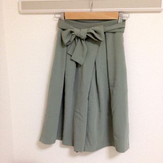 ジルバイジルスチュアート(JILL by JILLSTUART)のリボンガウチョパンツ(ハーフパンツ)