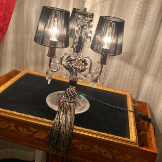 クリスタルガラス　テーブルランプ(テーブルスタンド)