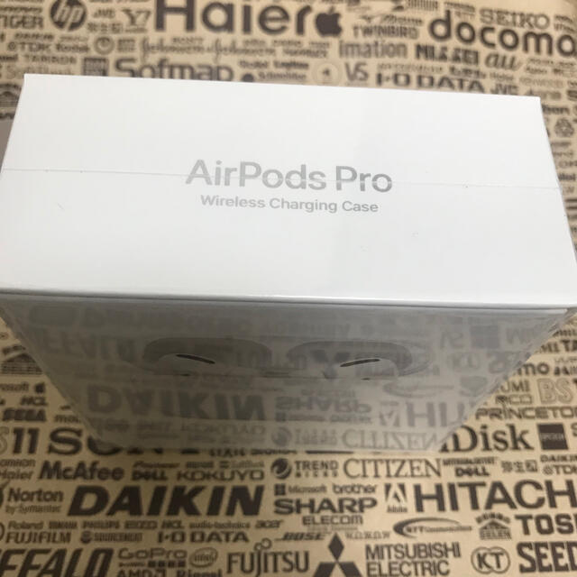 Apple(アップル)の【新品・国内正規品】 Apple AirPods Pro エア ポッズ プロ スマホ/家電/カメラのオーディオ機器(ヘッドフォン/イヤフォン)の商品写真