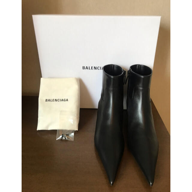 新品／未使用BALENCIAGA ナイフショートブーツ