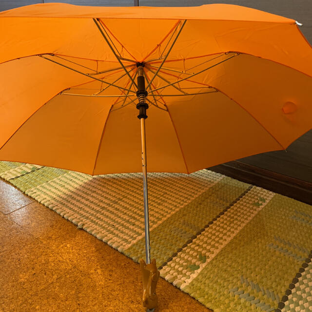 未使用　ポンタ　ワンタッチ　オレンジ傘 レディースのファッション小物(傘)の商品写真