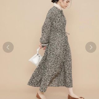 アダムエロぺ(Adam et Rope')のADAM ET ROPE' 2019ss TEA LEAVESプリントワンピース(ロングワンピース/マキシワンピース)