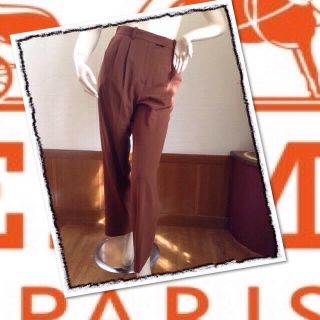 エルメス(Hermes)の大人エレガントHERMES👖/CC🎽(チノパン)