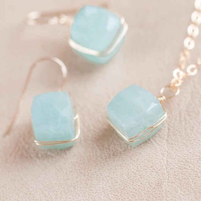 ☆アクアマリンキューブAAA Aquamarine☆14kgf☆一粒ペンダント☆ ハンドメイドのアクセサリー(ピアス)の商品写真