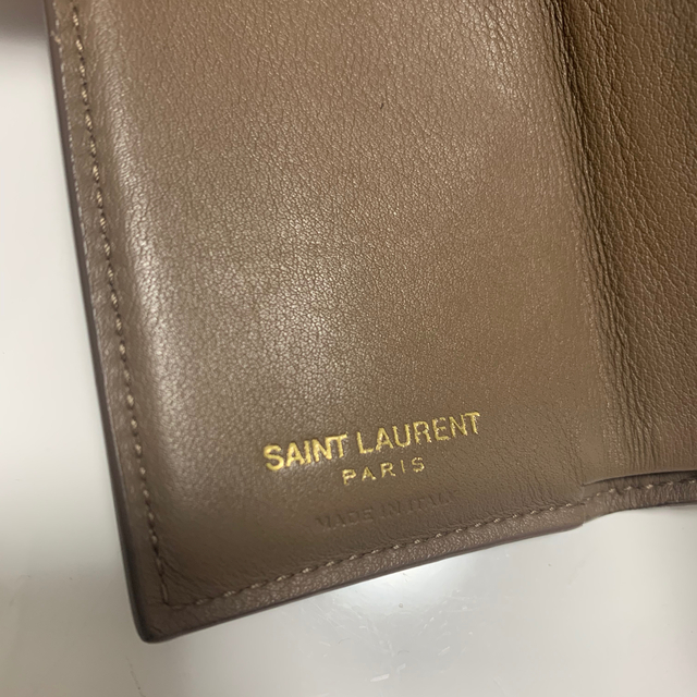 Saint Laurent(サンローラン)のysl ミニウォレット レディースのファッション小物(財布)の商品写真