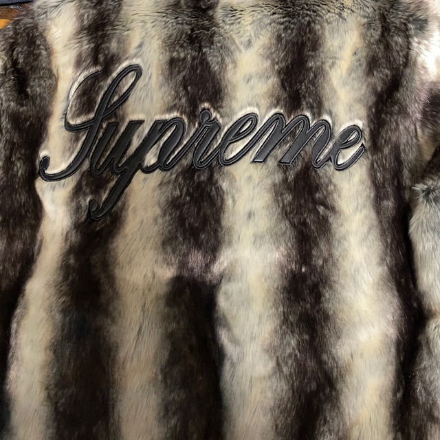 Supreme(シュプリーム)のSupreme Faux Fur Hooded Jacket キムタク着用 メンズのジャケット/アウター(ブルゾン)の商品写真