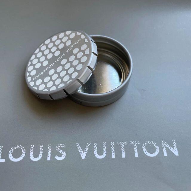 LOUIS VUITTON(ルイヴィトン)のままてこ様専用　ルイヴィトン　ミントケース　パリ　ルイヴィトン美術館限定 食品/飲料/酒の食品(菓子/デザート)の商品写真