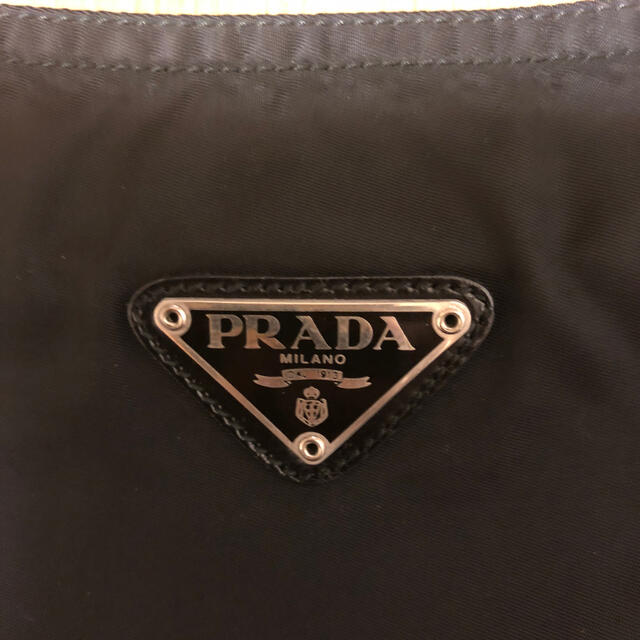 PRADA のショルダーバッグ 1