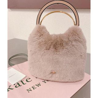 ケイトスペードニューヨーク(kate spade new york)のケイトスペード　ベティ　ファー　スワッグ　バッグ　ピンク(ハンドバッグ)