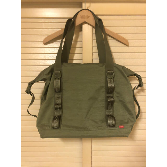 Supreme(シュプリーム)の20AW Supreme Zip Tote メンズのバッグ(トートバッグ)の商品写真