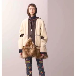 サカイ(sacai)のサカイ　sacai   フェイクファーコート(毛皮/ファーコート)