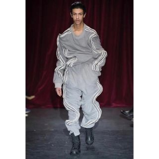 バレンシアガ(Balenciaga)のY/Project ビッグワイヤースウェット[トップス](スウェット)