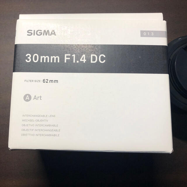 SIGMA(シグマ)の【再値下げ！】SIGMA 30mm F1.4 DC.  For NIKON スマホ/家電/カメラのカメラ(レンズ(単焦点))の商品写真
