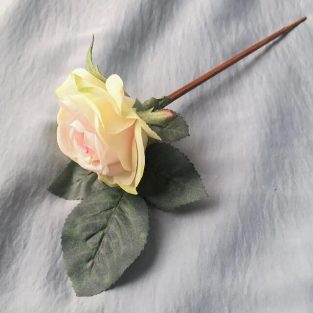 薔薇の簪（かんざし） | フリマアプリ ラクマ