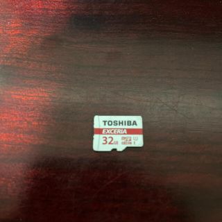 トウシバ(東芝)のTOSHIBA EXCERIA microSDカード　32GB(PC周辺機器)