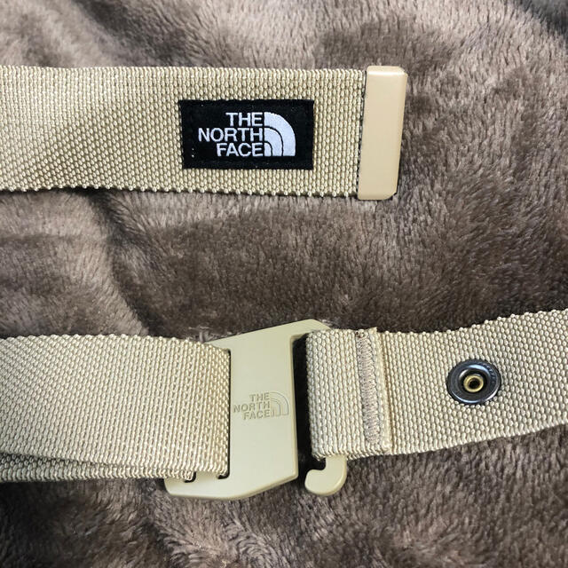 THE NORTH FACE(ザノースフェイス)のTHE NORTH FACE ベルト ストレッチ ベージュ 新品 メンズのファッション小物(ベルト)の商品写真