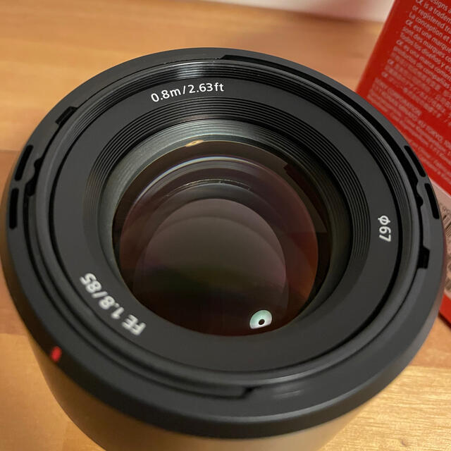 SONY(ソニー)のSONY SEL85F18 FE85mm F1.8 スマホ/家電/カメラのカメラ(レンズ(単焦点))の商品写真