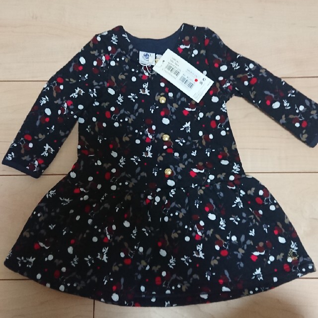 PETIT BATEAU(プチバトー)のプチバトー ワンピース キッズ/ベビー/マタニティのベビー服(~85cm)(ワンピース)の商品写真