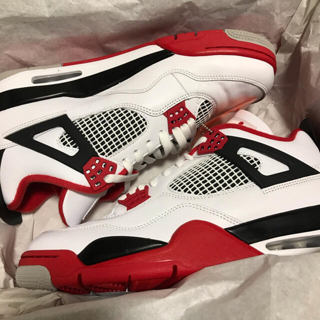 新品未使用　NIKE AIR JORDAN 4 RETRO FIRE REDダンク