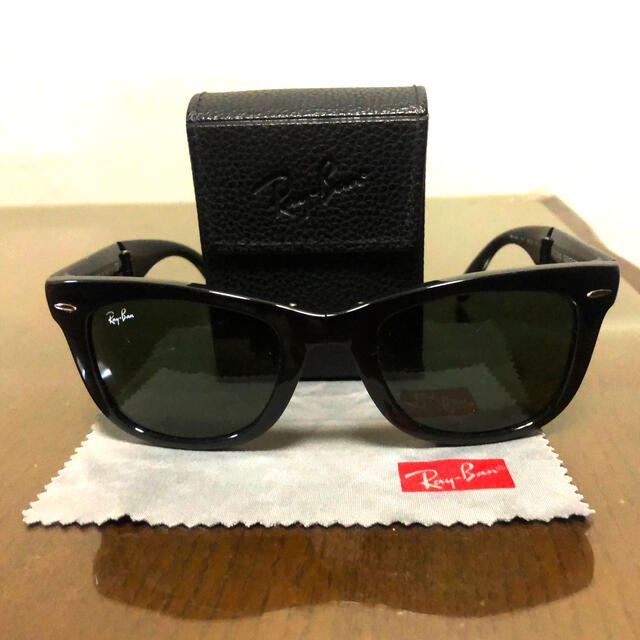 ※本日限り限界割引 Ray-Ban FOLDING WAYFARER ブラック