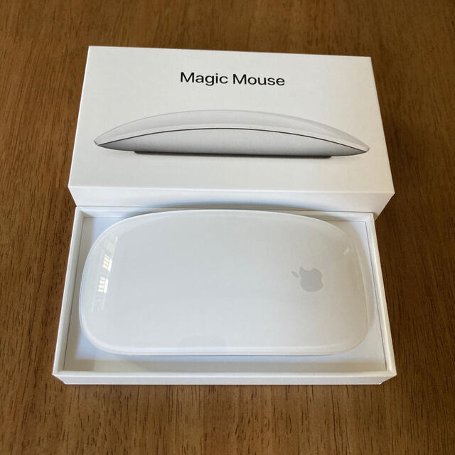 Apple(アップル)のApple Magic Mouse2 スマホ/家電/カメラのPC/タブレット(PC周辺機器)の商品写真