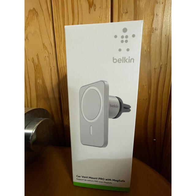 Apple(アップル)のBelkin Car Vent Mount PRO with MagSafe 自動車/バイクの自動車(車内アクセサリ)の商品写真