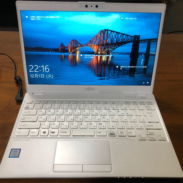 【値下げしました】美品　富士通　LIFEBOOK WU2/D2 少し難あり