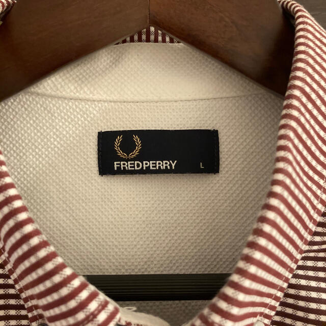 FRED PERRY(フレッドペリー)のうっちー様専用美品！フレッドペリー！ストライプシャツ メンズのトップス(シャツ)の商品写真