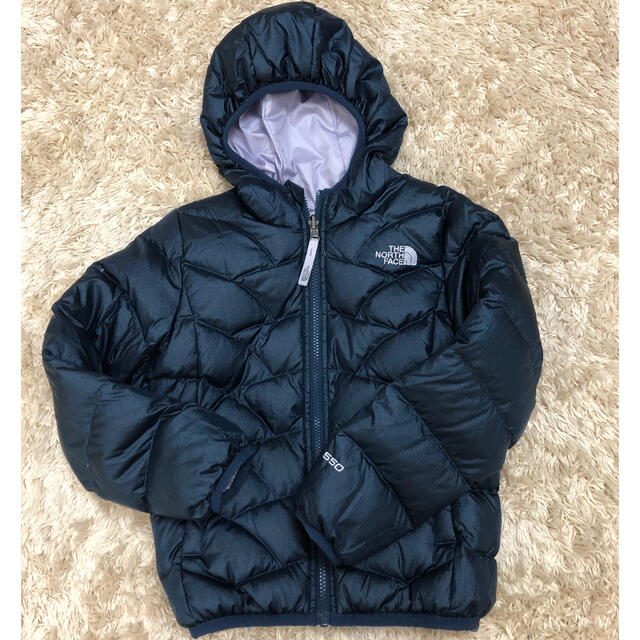 THE NORTH FACE(ザノースフェイス)のともパパ様専用⭐︎ノースフェイス　リバーシブル　ダウン　110 キッズ/ベビー/マタニティのキッズ服女の子用(90cm~)(ジャケット/上着)の商品写真