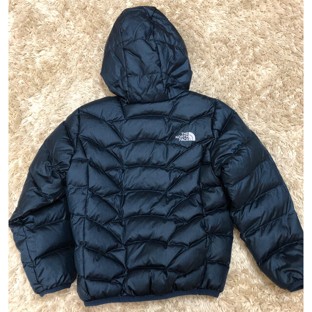 THE NORTH FACE(ザノースフェイス)のともパパ様専用⭐︎ノースフェイス　リバーシブル　ダウン　110 キッズ/ベビー/マタニティのキッズ服女の子用(90cm~)(ジャケット/上着)の商品写真