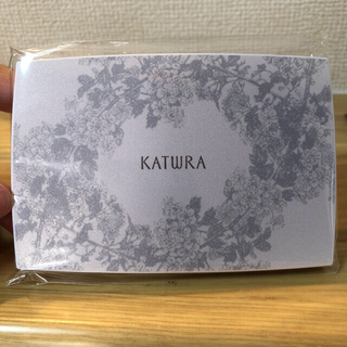 カツウラケショウヒン(KATWRA(カツウラ化粧品))のカツウラ　オリジナル　コンパクトケース　ピンク(その他)