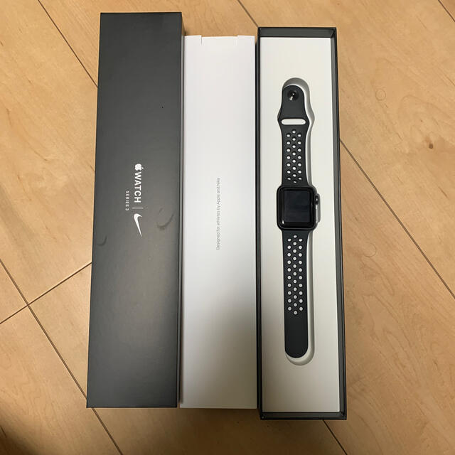 Apple Watch(アップルウォッチ)のApple Watch SNRIES3 GPS NIKEモデル　38ミリ メンズの時計(腕時計(デジタル))の商品写真