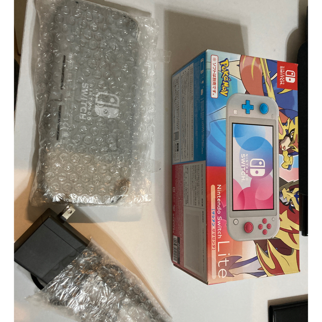 Nintendo Switch Lite  ザシアン・ザマゼンタ