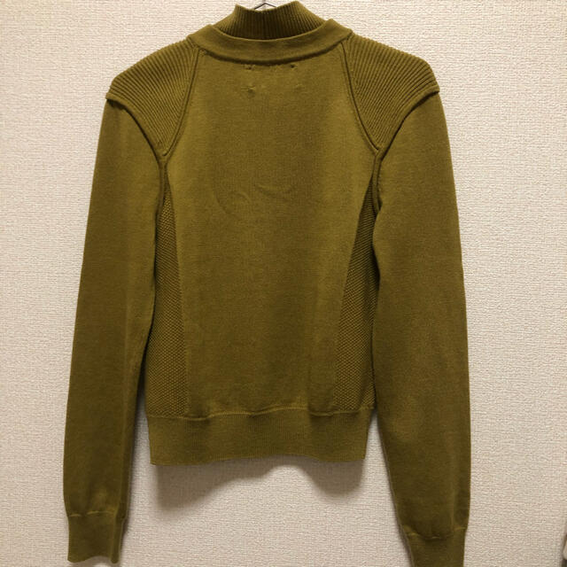 Ameri VINTAGE(アメリヴィンテージ)のAMERI  UNDRESSED BERRIES BUTTON KNIT レディースのトップス(ニット/セーター)の商品写真