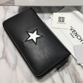 ジバンシィ(GIVENCHY)のとっちー様専用(財布)