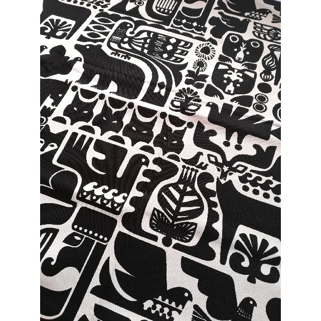 marimekko(マリメッコ)のカンテレーンクッツ　帆布　マリメッコ　marimekko　キャンバス　動物 ハンドメイドの素材/材料(生地/糸)の商品写真