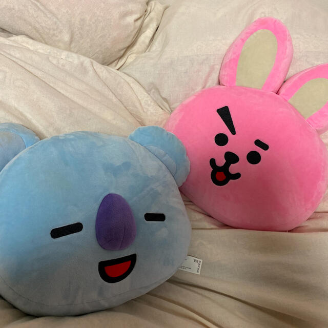 防弾少年団(BTS)(ボウダンショウネンダン)のBTS ぬいぐるみ BT21 クッション エンタメ/ホビーのタレントグッズ(アイドルグッズ)の商品写真