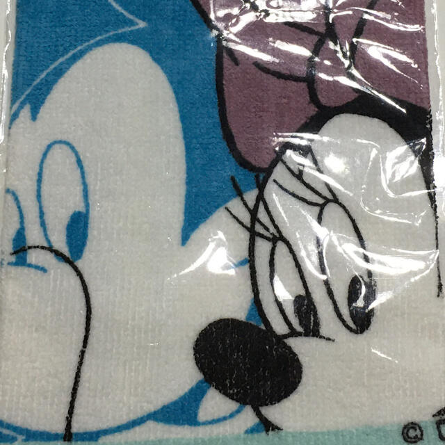 Disney(ディズニー)のDisney ハンドタオル　可愛い エンタメ/ホビーのアニメグッズ(タオル)の商品写真